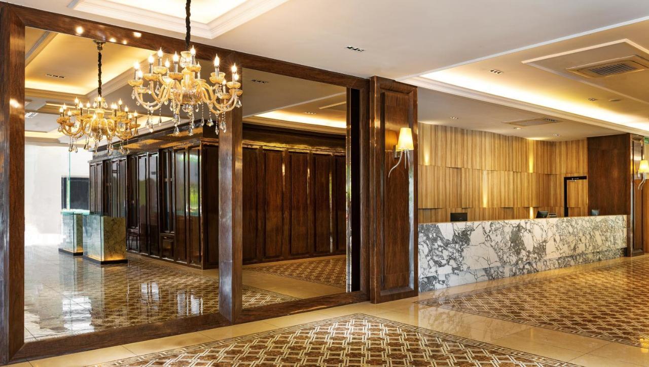 Le'Venue Hotel Банги Екстериор снимка